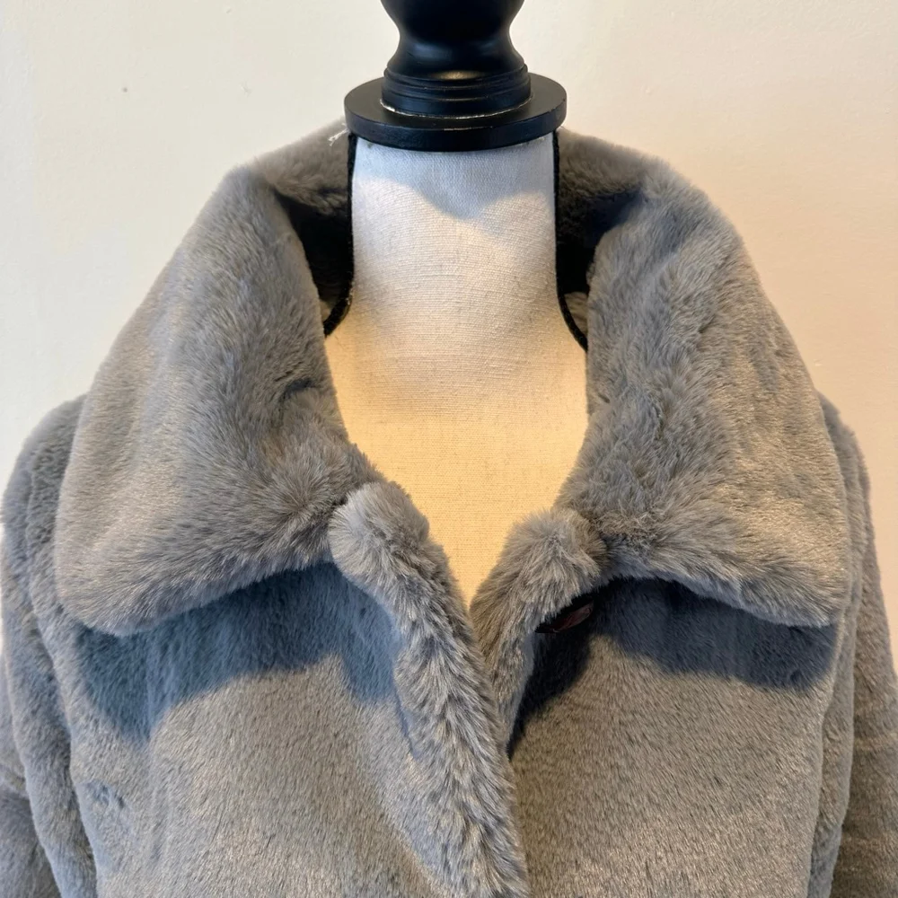 Fat Face (UK) Silver-Grey Faux Fur Jacket | Y2K Minimal Luxe Coat | US 8/ UK 12 - Picture 5 of 13